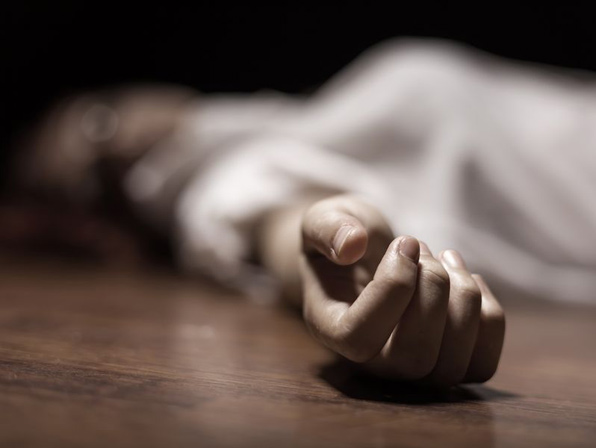 Dead Body b_121820