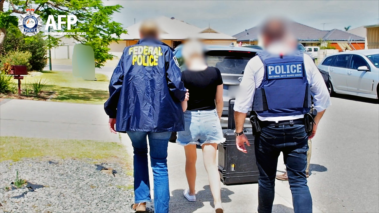 35yo woman w police in 2021