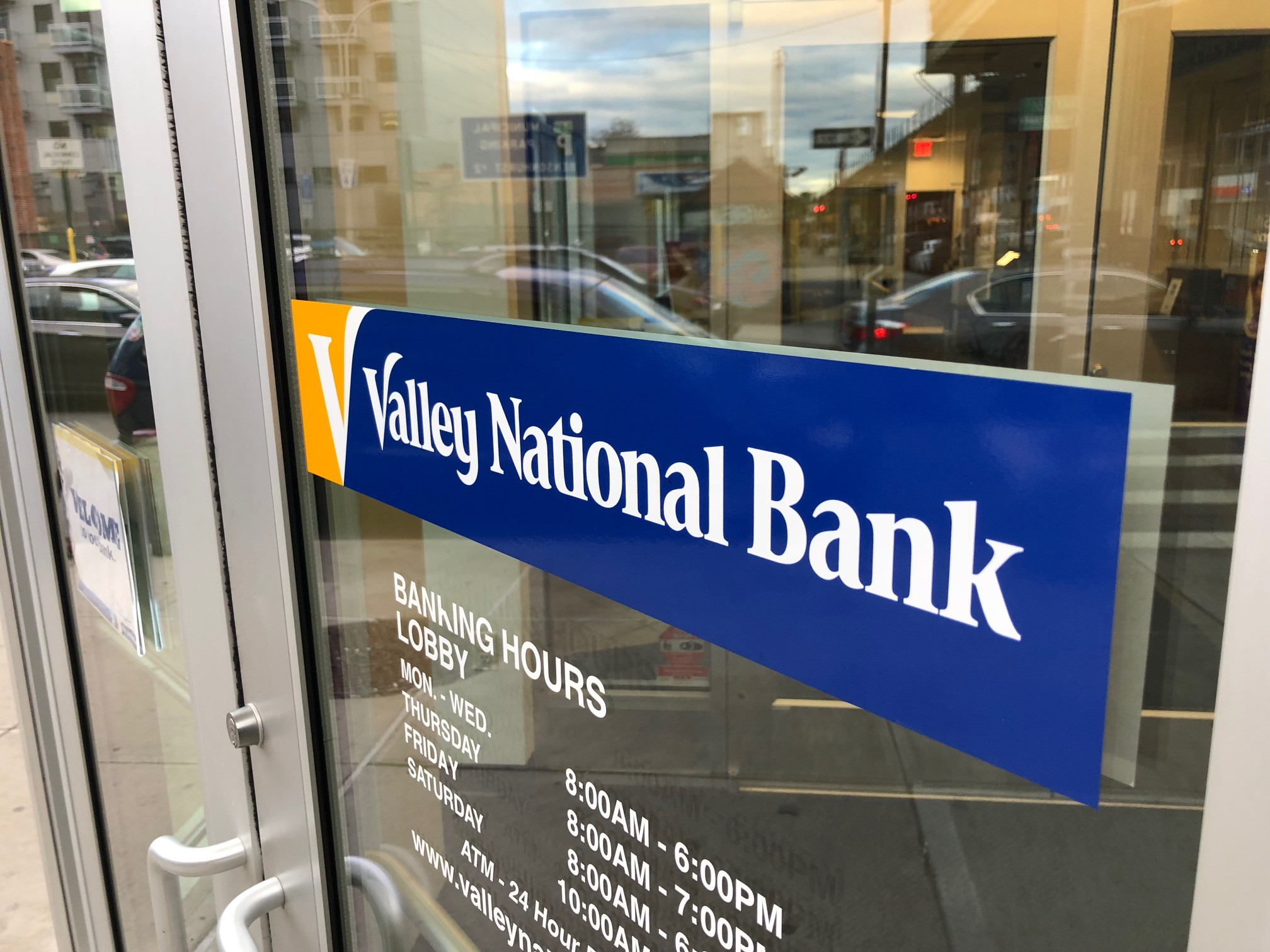VALLEY NATIONAL BANK