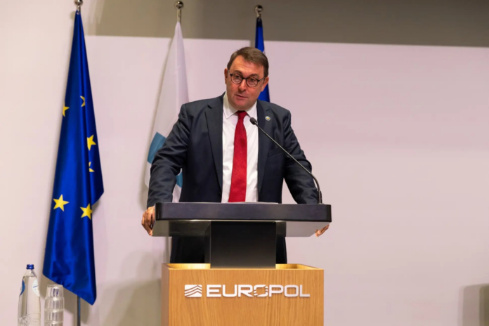 EUROPOL (4)
